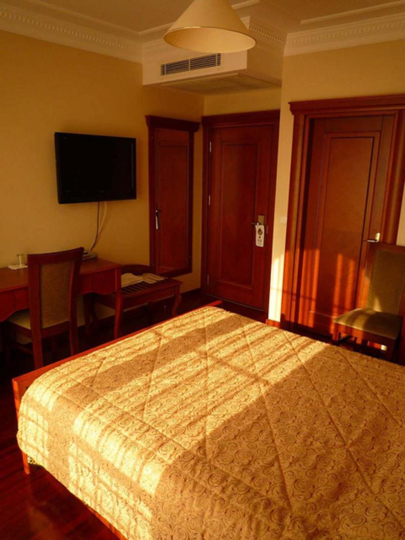 Florya Konagi Hotel Istanbul Exterior photo